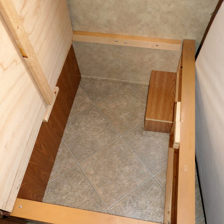 2009 Dutchmen RAINIER 16QB Travel Trailer, Clean * 1-Owner!-Image