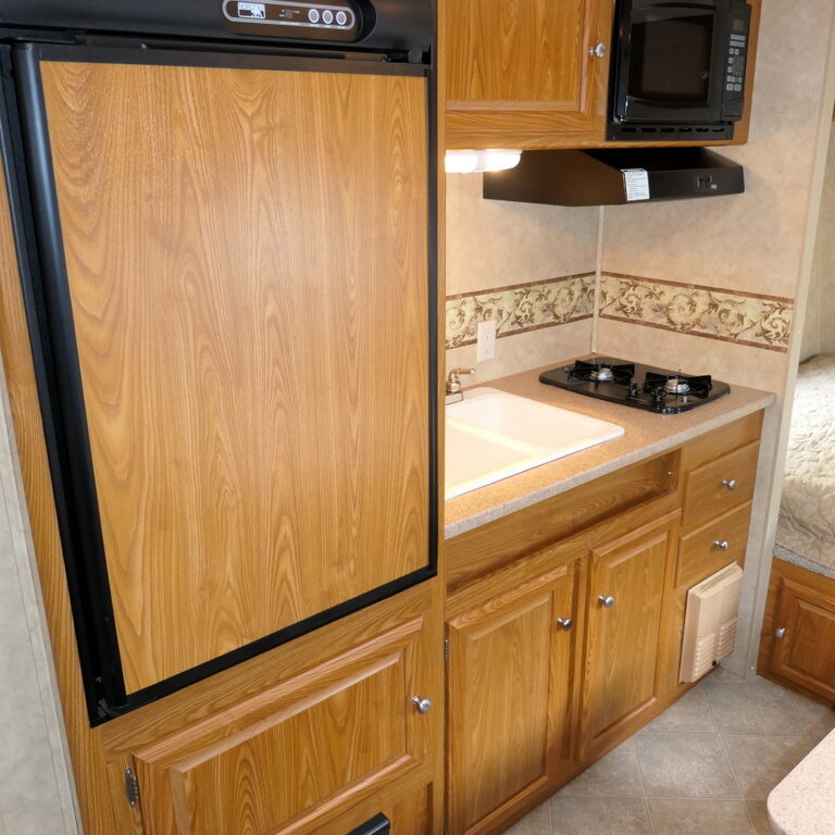 2009 Dutchmen RAINIER 16QB Travel Trailer, Clean * 1-Owner!-Image