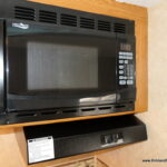 2009 Dutchmen RAINIER 16QB Travel Trailer, Clean * 1-Owner!-Thumbnail