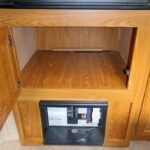 2009 Dutchmen RAINIER 16QB Travel Trailer, Clean * 1-Owner!-Thumbnail