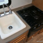 2017 Winnebago MINNIE WINNIE 22R Class-C, U-Shaped Dinette, Sleep-5-Thumbnail