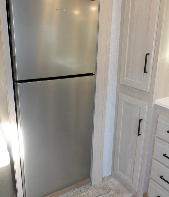 2022 Rockwood MINI-LITE 2516S Travel Trailer, 2-Slide-Outs, Front Kitchen-Image