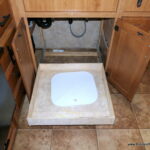 2009 Cedar Creek SILVERBACK 30LSA 5th/Wheel by Forest River, 3-Slide-Outs-Thumbnail