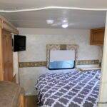 2011 Winnebago ACCESS PREMIER 31JP Class-C, 2-Slide-Outs, Bunk Beds-Thumbnail