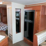 2015 VISTA 26HE Class-A, By Winnebago, Slide-Out, Only 27′-Thumbnail