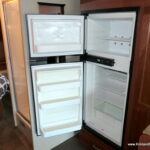 2015 VISTA 26HE Class-A, By Winnebago, Slide-Out, Only 27′-Thumbnail