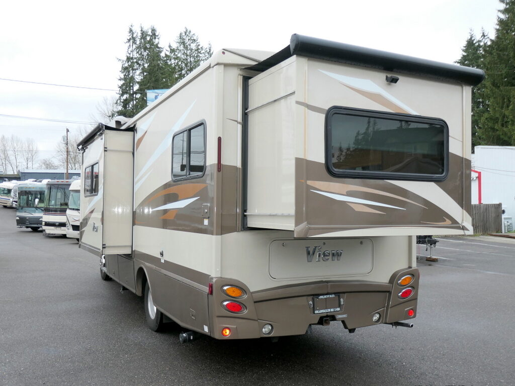 2017 Winnebago VIEW 24G Class-C, Mercedes Diesel, 2-Slides, Auto Jacks-Image