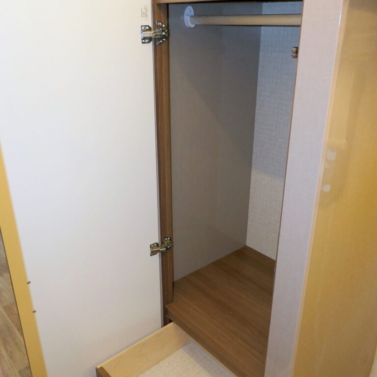 2017 Winnebago VIEW 24G Class-C, Mercedes Diesel, 2-Slides, Auto Jacks-Image