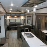 2019 Forest River CARDINAL Limited 3800RDLE 5th Wheel, 5-Slide-Outs-Thumbnail
