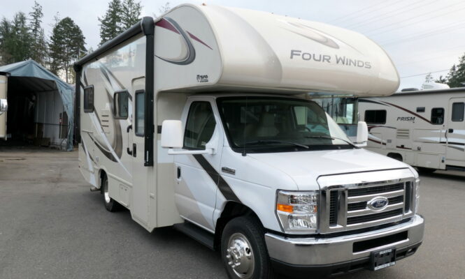 2019 Thor FOUR WINDS 22E Class-C, Low Miles, Sleeps-6, Non-Slide!-Image