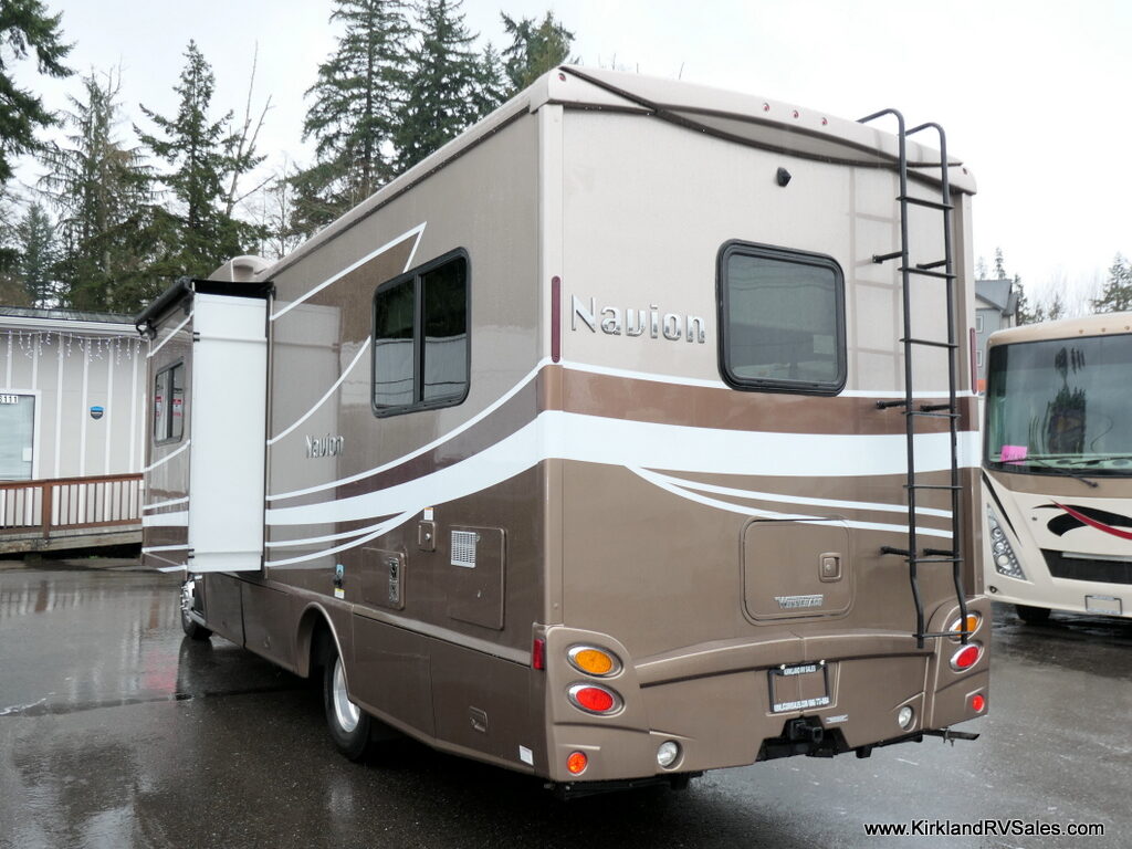 2019 Winnebago NAVION 24V Class-C, Twin Beds, Mercedes Sprinter, Full Paint!-Image