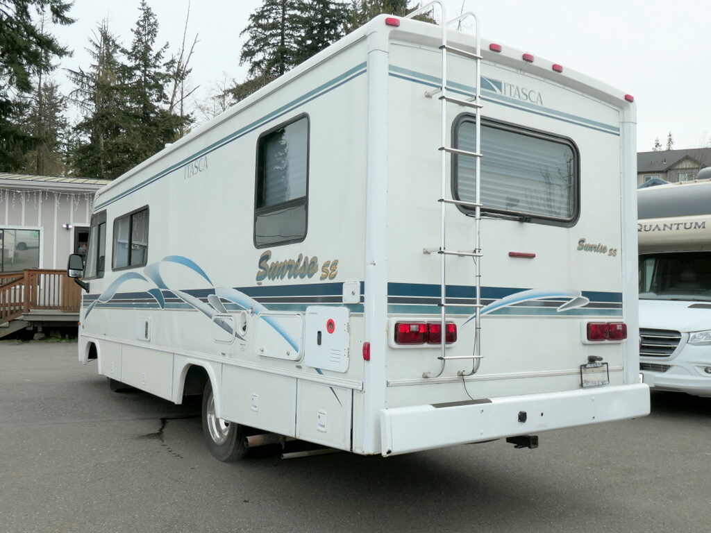 2000 Itasca SUNRISE 26P SE Class-A, By Winnebago, Leveling Jacks, Lithiums and Solar!-Image