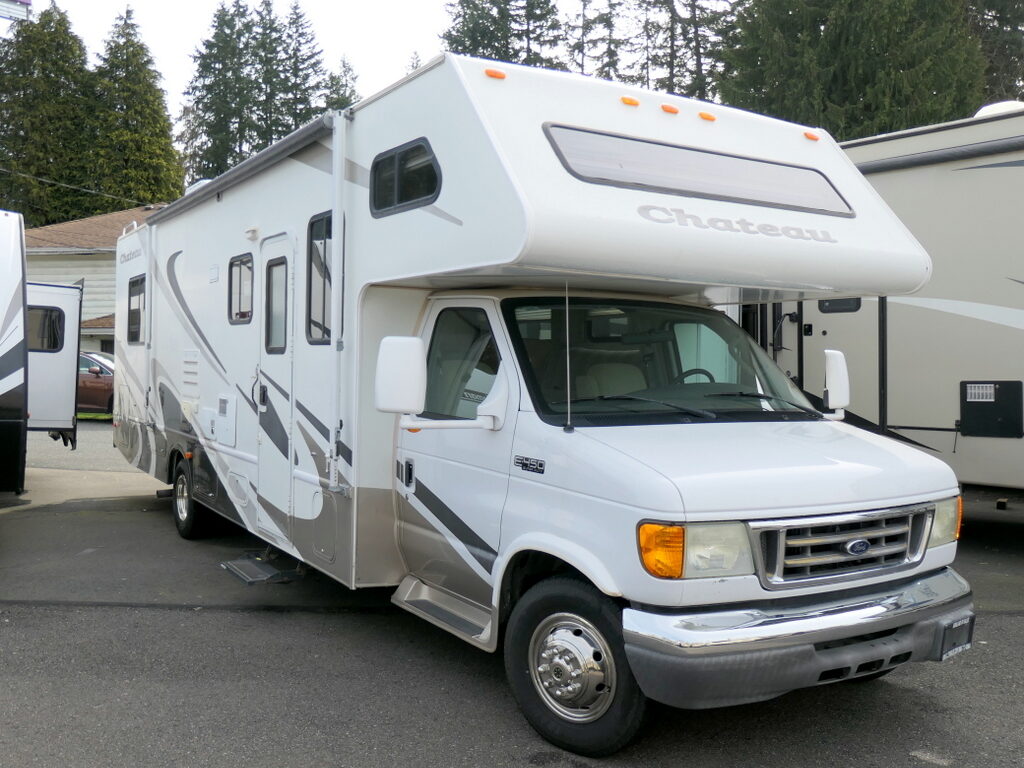 2005 Four Winds CHATEAU 31P Class-C, Slide-Out, Low Miles, Hydraulic Jacks-Image