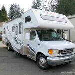 2005 Four Winds CHATEAU 31P Class-C, Slide-Out, Low Miles, Hydraulic Jacks-Thumbnail