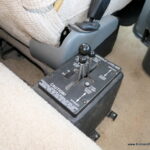 2005 Four Winds CHATEAU 31P Class-C, Slide-Out, Low Miles, Hydraulic Jacks-Thumbnail