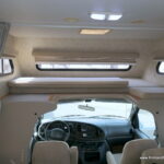 2005 Four Winds CHATEAU 31P Class-C, Slide-Out, Low Miles, Hydraulic Jacks-Thumbnail