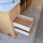 2005 Four Winds CHATEAU 31P Class-C, Slide-Out, Low Miles, Hydraulic Jacks-Thumbnail