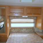 2005 Four Winds CHATEAU 31P Class-C, Slide-Out, Low Miles, Hydraulic Jacks-Thumbnail