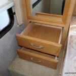 2005 Four Winds CHATEAU 31P Class-C, Slide-Out, Low Miles, Hydraulic Jacks-Thumbnail