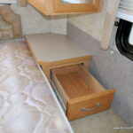 2005 Four Winds CHATEAU 31P Class-C, Slide-Out, Low Miles, Hydraulic Jacks-Thumbnail