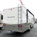 2016 Winnebago MINNIE WINNIE 31K Class-C, Slide-Out, Low Miles, Thermal Windows-Thumbnail