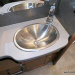 2016 Winnebago MINNIE WINNIE 31K Class-C, Slide-Out, Low Miles, Thermal Windows-Thumbnail