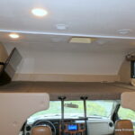 2017 Thor CHATEAU 31W Class-C, Full-Wall Slide-Out, Auto-Leveling, Low Miles-Thumbnail