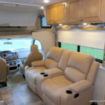 2017 Thor CHATEAU 31W Class-C, Full-Wall Slide-Out, Auto-Leveling, Low Miles-Thumbnail