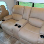 2017 Thor CHATEAU 31W Class-C, Full-Wall Slide-Out, Auto-Leveling, Low Miles-Thumbnail