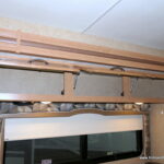 2017 Thor CHATEAU 31W Class-C, Full-Wall Slide-Out, Auto-Leveling, Low Miles-Thumbnail