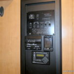 2017 Thor CHATEAU 31W Class-C, Full-Wall Slide-Out, Auto-Leveling, Low Miles-Thumbnail