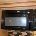 2017 Thor CHATEAU 31W Class-C, Full-Wall Slide-Out, Auto-Leveling, Low Miles-Thumbnail