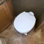 2017 Thor CHATEAU 31W Class-C, Full-Wall Slide-Out, Auto-Leveling, Low Miles-Thumbnail