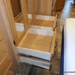 2017 Thor CHATEAU 31W Class-C, Full-Wall Slide-Out, Auto-Leveling, Low Miles-Thumbnail