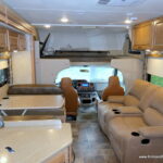 2017 Thor CHATEAU 31W Class-C, Full-Wall Slide-Out, Auto-Leveling, Low Miles-Thumbnail