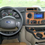 2017 Thor CHATEAU 31W Class-C, Full-Wall Slide-Out, Auto-Leveling, Low Miles-Thumbnail