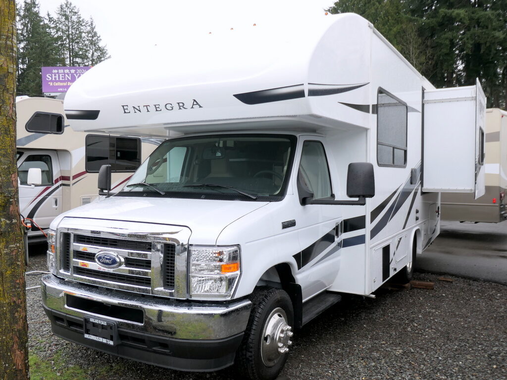 2025 Entegra ODYSSEY SE 22CF Class-C, Slide-Out, Low Miles-Image