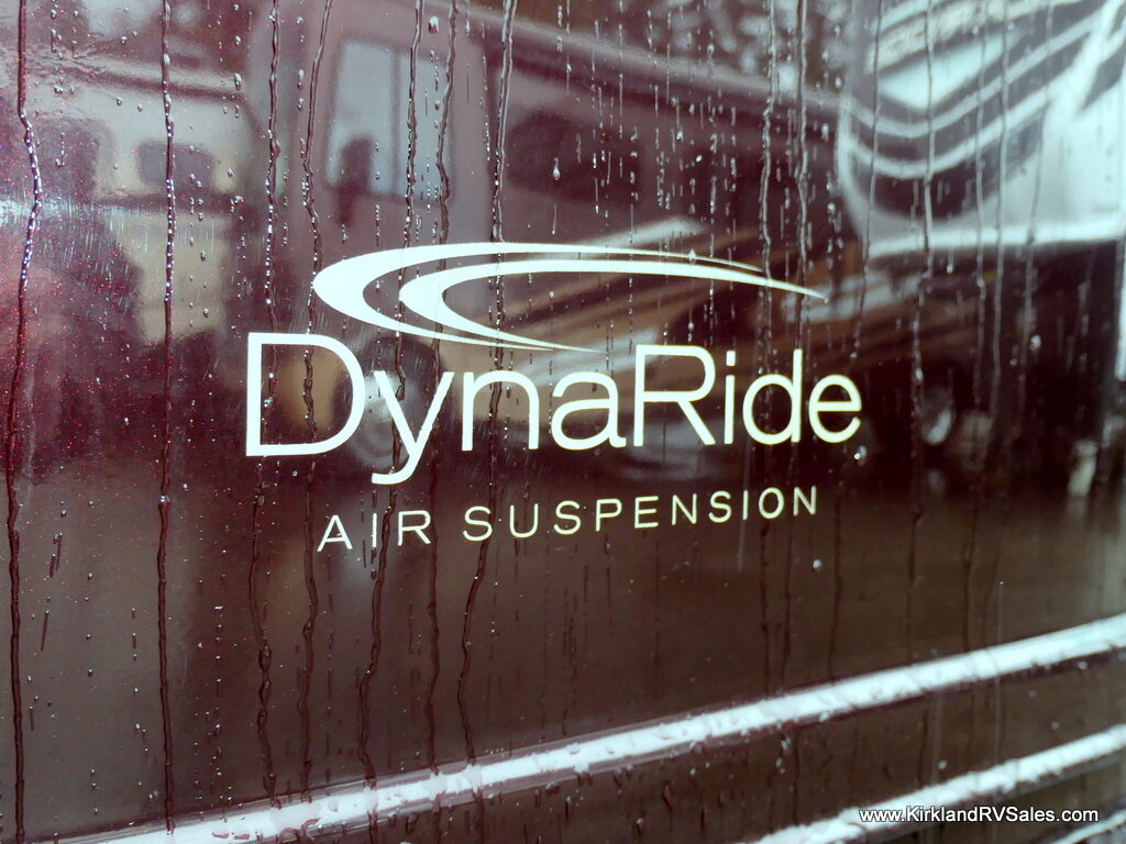 2006 Dynamax ISATA 230 Class-B+, Slide-Out, Full Paint, Jacks, Solar and Lithium-Image