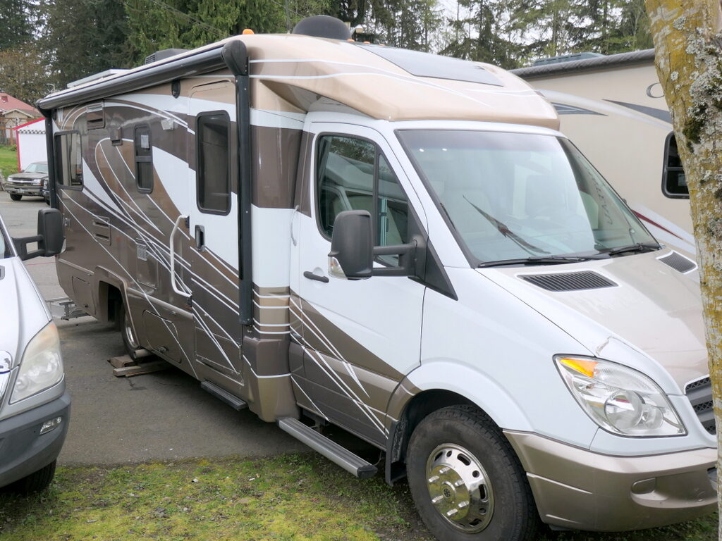 2012 VIEW Profile 24G Class-B+, By Winnebago, 2-Slides, Auto Jacks, Full Paint-Image