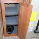 2014 BOUNDER 35K Class-A, By Fleetwood RV, 2-Slide-Outs, Full Body Paint, 1-1/2 Bath-Thumbnail