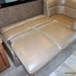 2014 BOUNDER 35K Class-A, By Fleetwood RV, 2-Slide-Outs, Full Body Paint, 1-1/2 Bath-Thumbnail