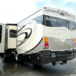 2014 BOUNDER 35K Class-A, By Fleetwood RV, 2-Slide-Outs, Full Body Paint, 1-1/2 Bath-Thumbnail