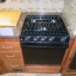 2014 BOUNDER 35K Class-A, By Fleetwood RV, 2-Slide-Outs, Full Body Paint, 1-1/2 Bath-Thumbnail