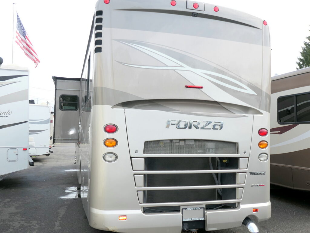 2016 Winnebago FORZA 34T Bus, 2-Slides, Full Paint, Cummins Diesel, Drop-Down Bed-Image