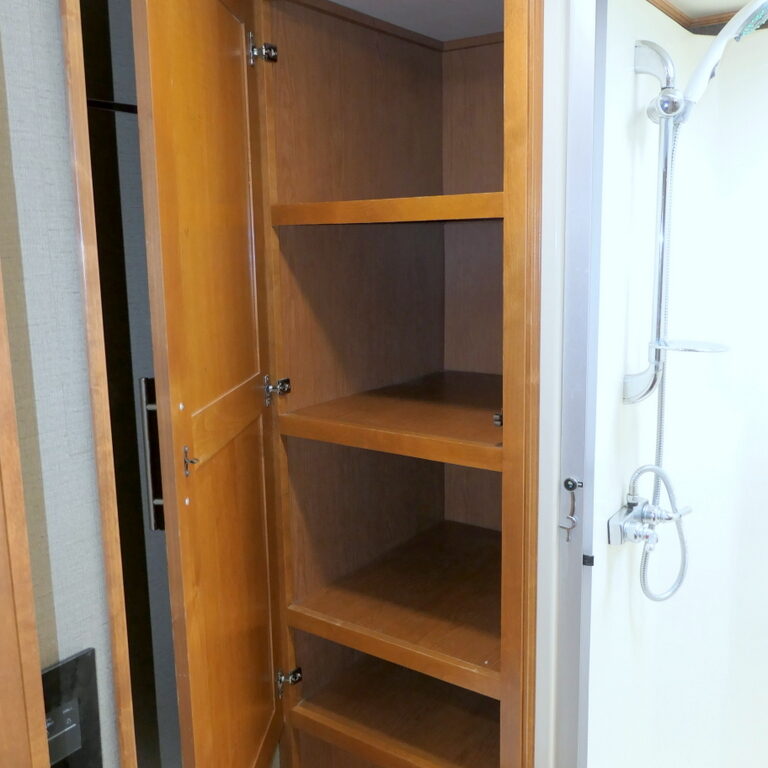 2017 Vanleigh VILANO 365RL 5th Wheel, 3-Slide-Outs, Spacious Interior-Image