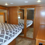 2017 Vanleigh VILANO 365RL 5th Wheel, 3-Slide-Outs, Spacious Interior-Thumbnail