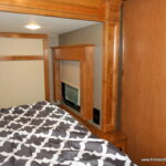 2017 Vanleigh VILANO 365RL 5th Wheel, 3-Slide-Outs, Spacious Interior-Thumbnail