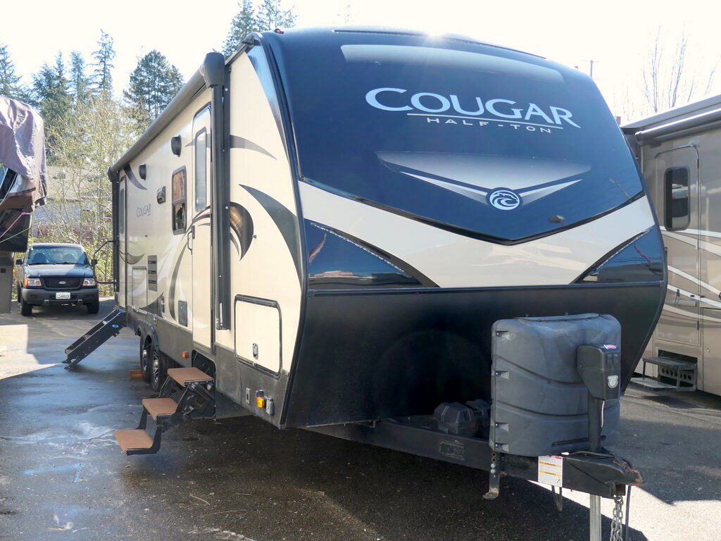 2019 COUGAR HALF-TON 26RBSWE Travel Trailer by Keystone RV, Slide-Out, Clean!-Image