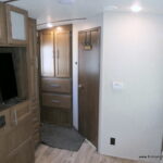 2019 COUGAR HALF-TON 26RBSWE Travel Trailer by Keystone RV, Slide-Out, Clean!-Thumbnail