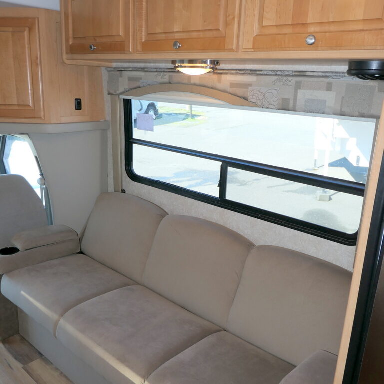 2009 SIESTA 21BC Class-B+ by Four Winds, Ford V-8, Low Miles!-Image